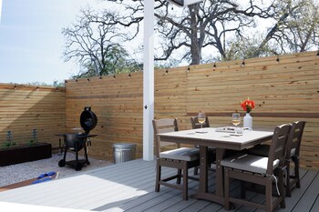 secluded luxury couples cabin sauna pool