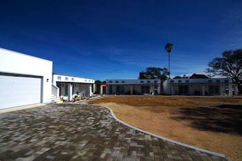 little bush guesthouse