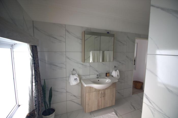 little bush guesthouse