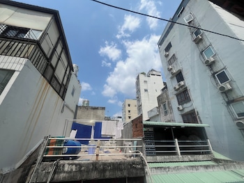 mai mai hostel homestay