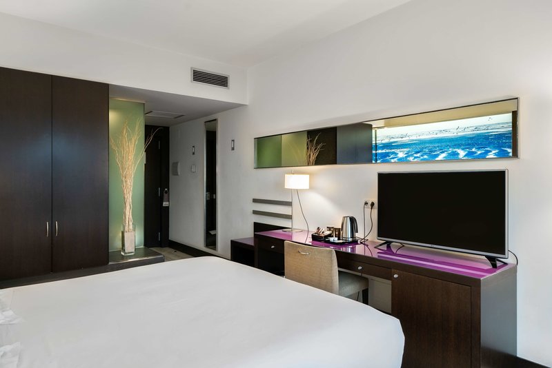 hotel vincci maritimo
