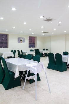 new level hotel batha quraish