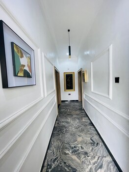 all smiles luxury apartment