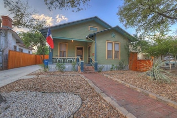 tolle haus w pool and firepit walk to schlitterbahn comal chutes and downtown