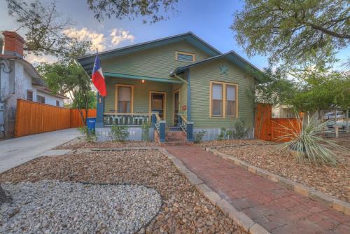 tolle haus w pool and firepit walk to schlitterbahn comal chutes and downtown
