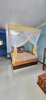 Z-Village Lodge,,4 star