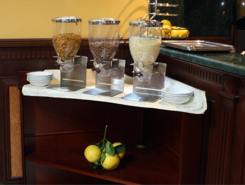 hotel tonic
