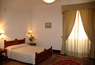 hotel tonic