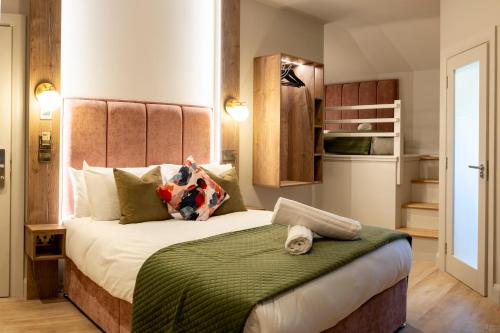 the woodquay townhouse