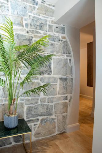 the woodquay townhouse
