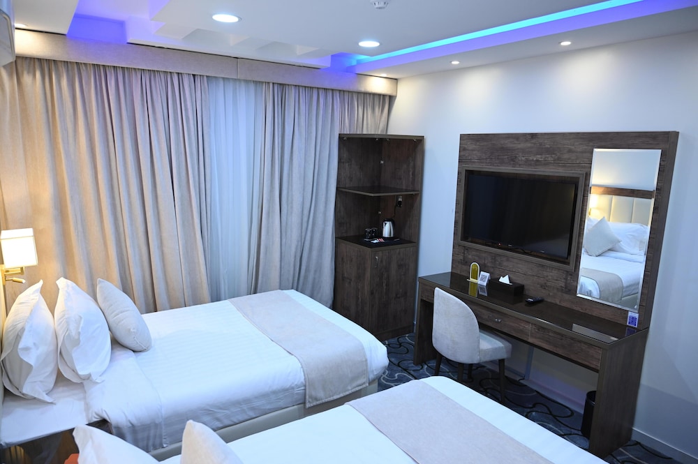 violet hotel