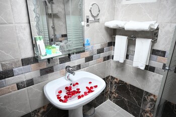 violet hotel