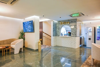violet hotel