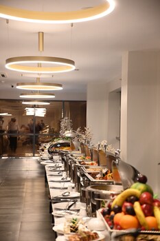 violet hotel