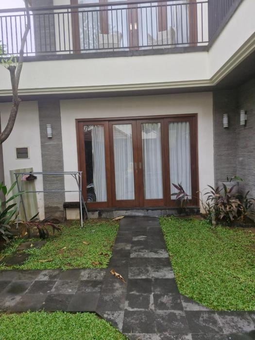 max guest house