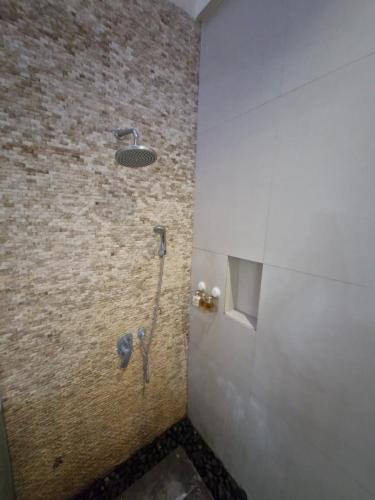 max guest house