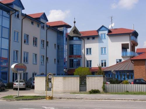 zlate moravce