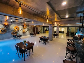 hotel halo angeles city