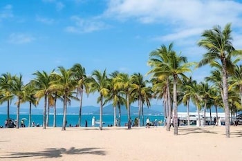 sanya qixili hotel free two wheeled electric bike ride around the island