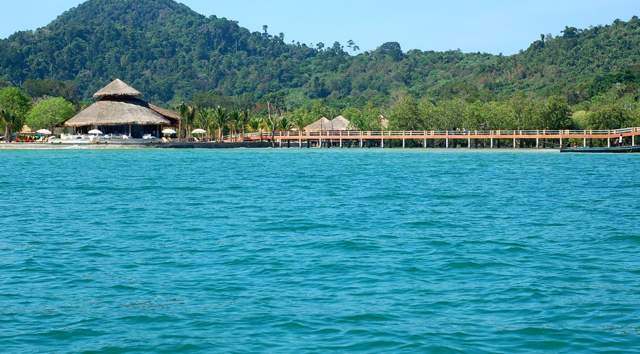 the blue sky resort koh payam