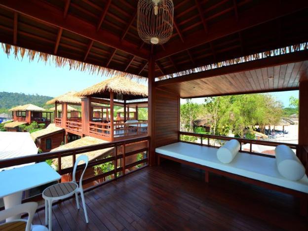 the blue sky resort koh payam