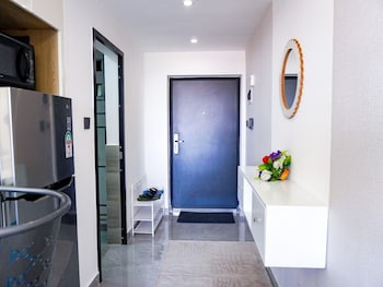 lux suites riara one residency kilimani
