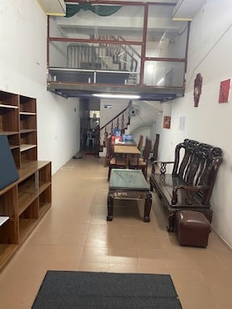 Nhung Bach House,,1 star