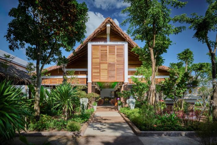 royal beach resort and residence by ehm