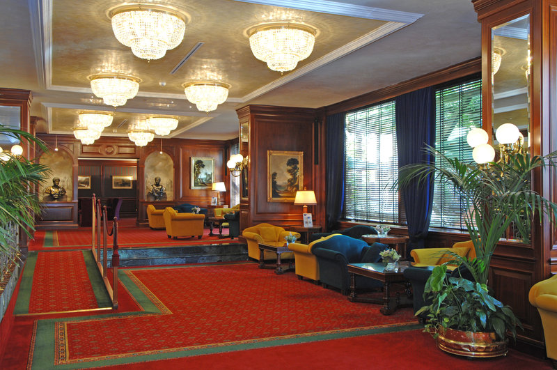 royal hotel carlton