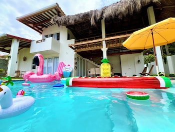Oceanfront Villa In Amatecampo Beach,,4 star