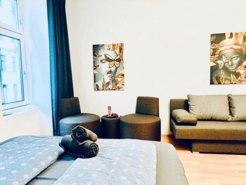 cozy 3br apt 10min to wahringer park