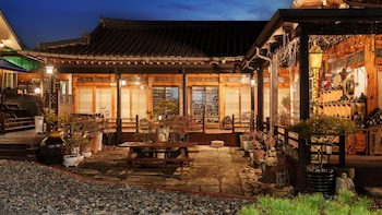 Gyeongju Silla Palace Pension,,3 star