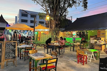 bed station hostel krabi