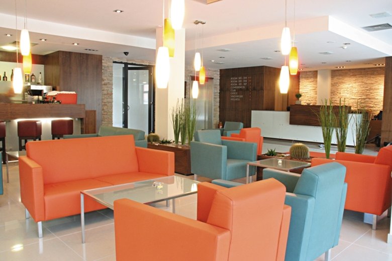 impiq hotel