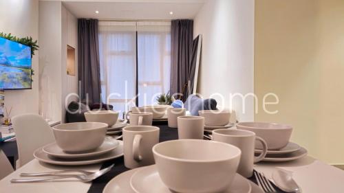 millerz square family rooms by twofive