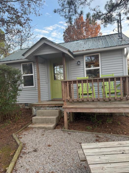 whispering woods cabins and grill