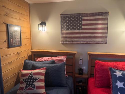 whispering woods cabins and grill