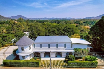 Villa La Flora Kaeng Krachan,,3 star