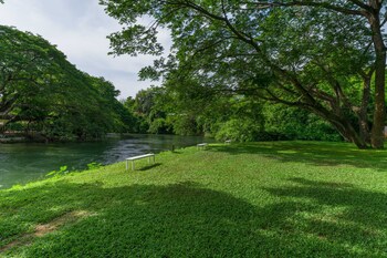 villa la flora kaeng krachan