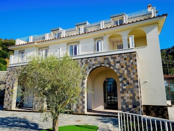 villa gialisa