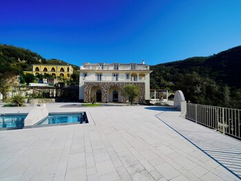 villa gialisa