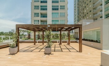 seafront condominium with pool shc