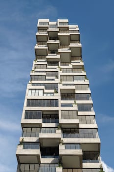 top rentals qorner