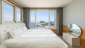 The Sea Angler's Pension In Namhae,,3 star