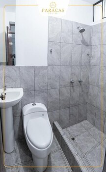 Hostal Paracas I,,2 star