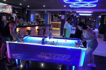 hangover hostel patong