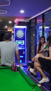 hangover hostel patong