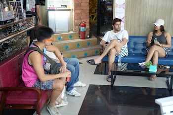 hangover hostel patong