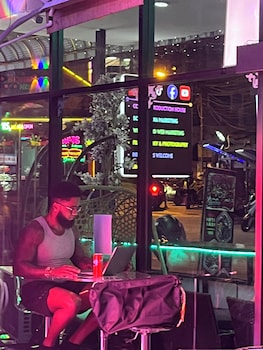 hangover hostel patong