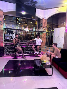 hangover hostel patong